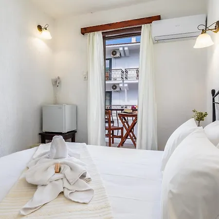 Amalia2 מלון סקופלוס טאון